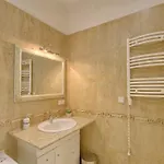 Taurus Gæstehus 3*