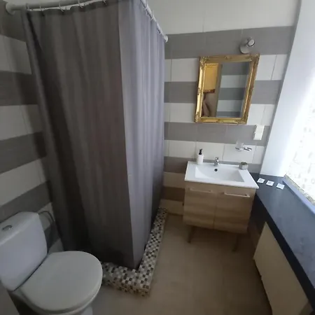 Casa de hóspedes Taurus 2*